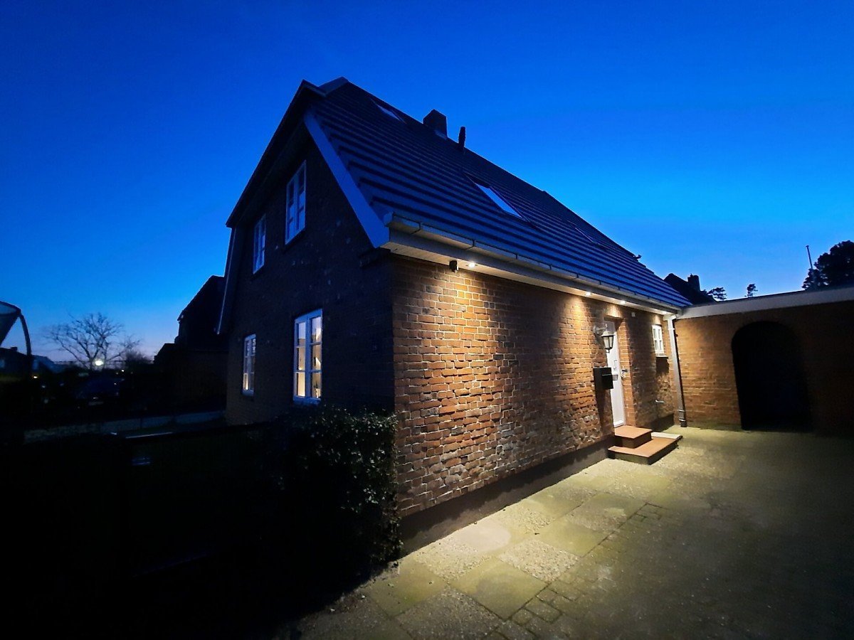 Foto Haus oder Wohnung auf F�hr�verkaufen: regionale Expertise