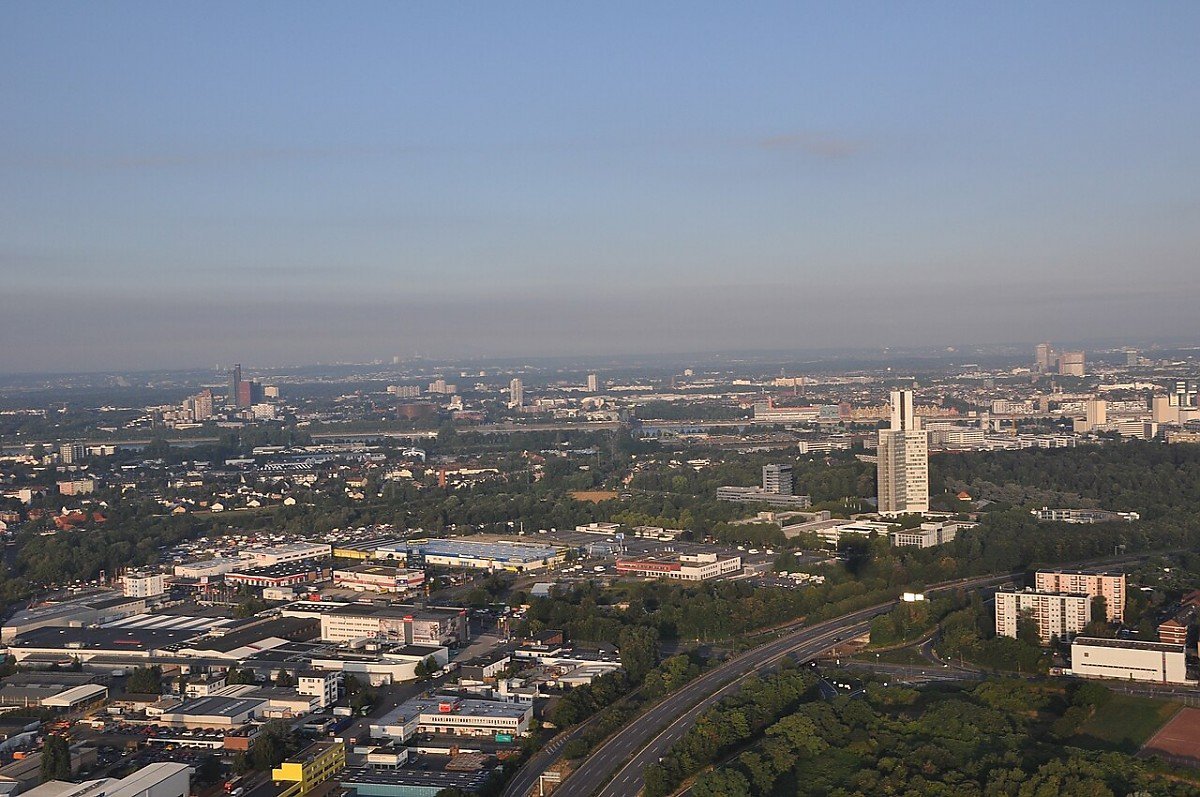 Immobilienmakler K�ln-Poll | Kind Immobilien-Kontor