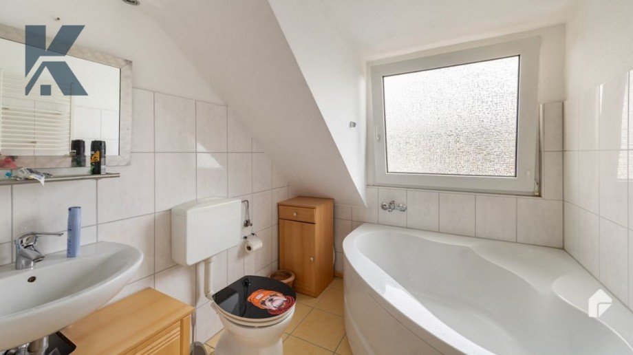 Bad DG Einfamilienhaus K�ln / D�nnwald