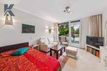 Schlafzimmer 2 Maisonette-Wohnung mit Garten in zentraler Lage in K�ln-Weiden