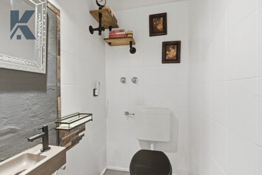 G�ste-WC Etagenwohnung K�ln