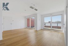 Wohntimmer 2 Penthouse-Wohnung. Neubau-Standard. 2 Zimmer mit 2 Dachterrassen. Stellplatz.