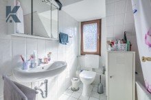 Bad 2.OG Charmante Dachgeschoss-Wohnung in Bestlage von Alt-M�ngersdorf im K�lner Westen