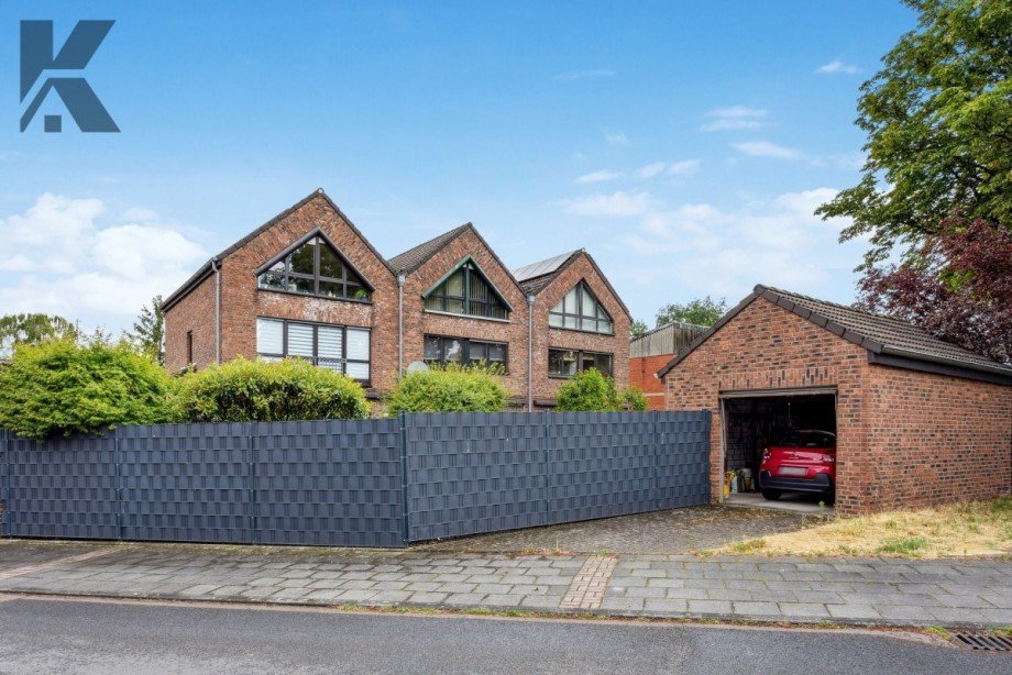 Rueckansicht Garage Stadthaus K�ln
