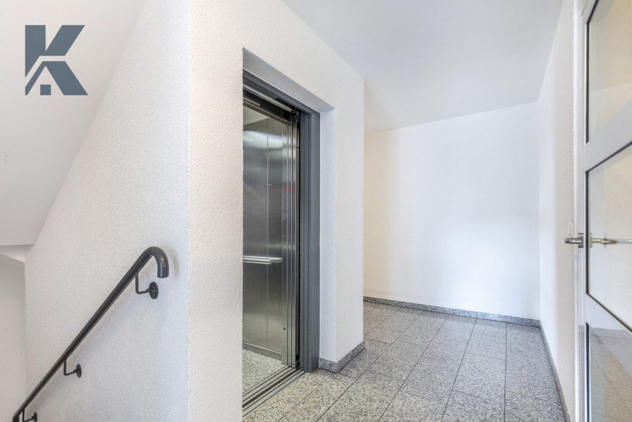 Treppenhaus Etagenwohnung Frechen / K�nigsdorf