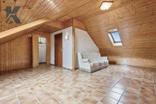 Dachstudio Monheim-Baumberg: gro�er Garten mit solidem Backstein-Reihenhaus sowie Erweiterungs-Potential
