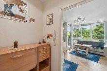 Eingang Ger�umiges 1-Zimmer Apartment mit Balkon am Vorgebirgspark (vermietet) K�ln-Raderberg