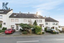Hausansicht Reihenmittelhaus in K�ln-Pesch mit Erweiterungs-Potenzial am Pescher See