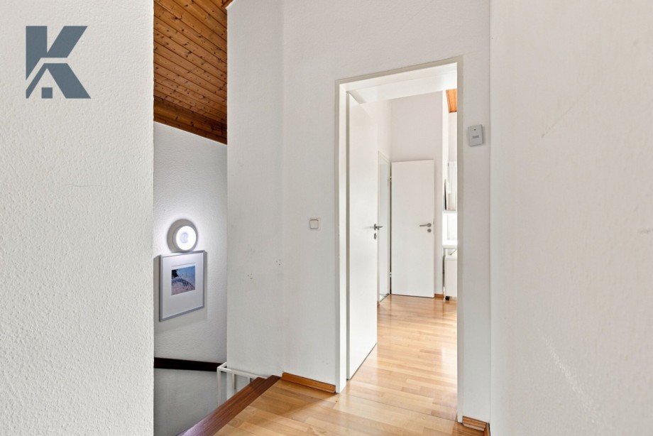 Flur OG Reihenendhaus K�ln / L�venich