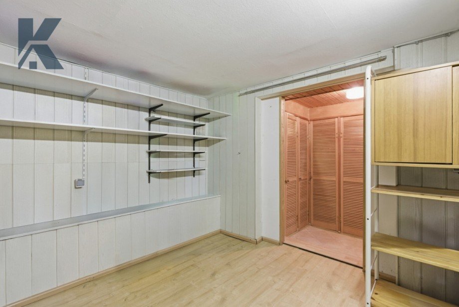 Kellerr�ume Bungalow K�ln / Weiden