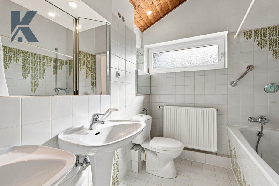 Bad en suite Reihenendhaus K�ln / L�venich