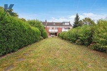 Garten II Monheim-Baumberg: gro�er Garten mit solidem Backstein-Reihenhaus sowie Erweiterungs-Potential