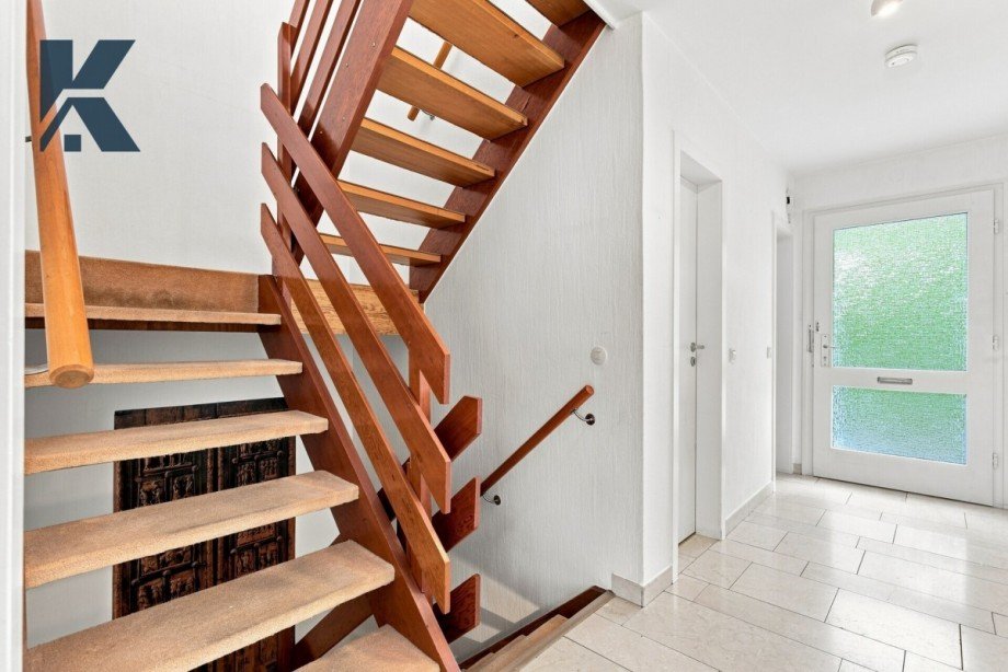 Treppenhaus Reihenmittelhaus K�ln / Dellbr�ck