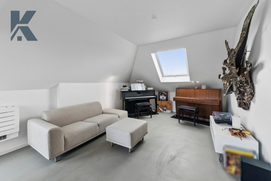 Wohnzimmer 1 Dachgeschosswohnung K�ln / Ehrenfeld