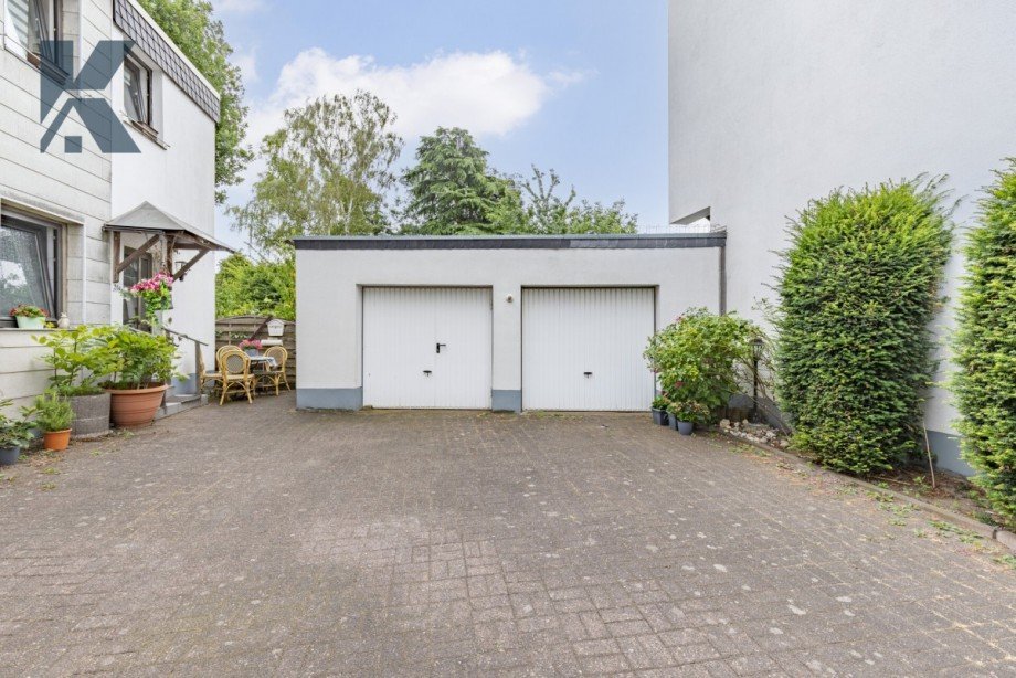 Doppelgarage Doppelhaush�lfte K�ln-Widdersdorf