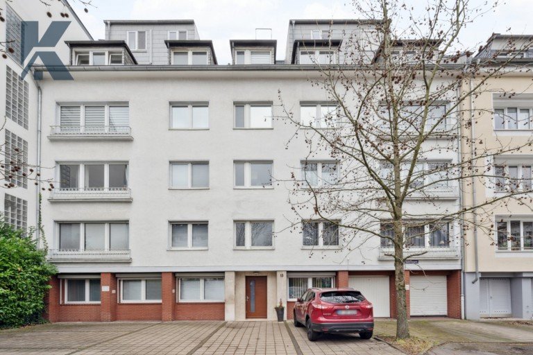 Hausansicht K�ln / Lindenthal Etagenwohnung K�ln-Lindenthal: Zentral. 2 Zimmer. Balkon.