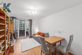 Hauptbild TOP: Vermietete 2-Zimmer Wohnung in K�ln-Junkersdorf mit TG-Stellplatz