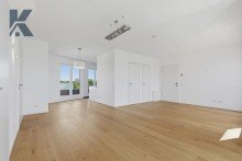 Blick K�che 2 Penthouse-Wohnung. Neubau-Standard. 2 Zimmer mit 2 Dachterrassen. Stellplatz.