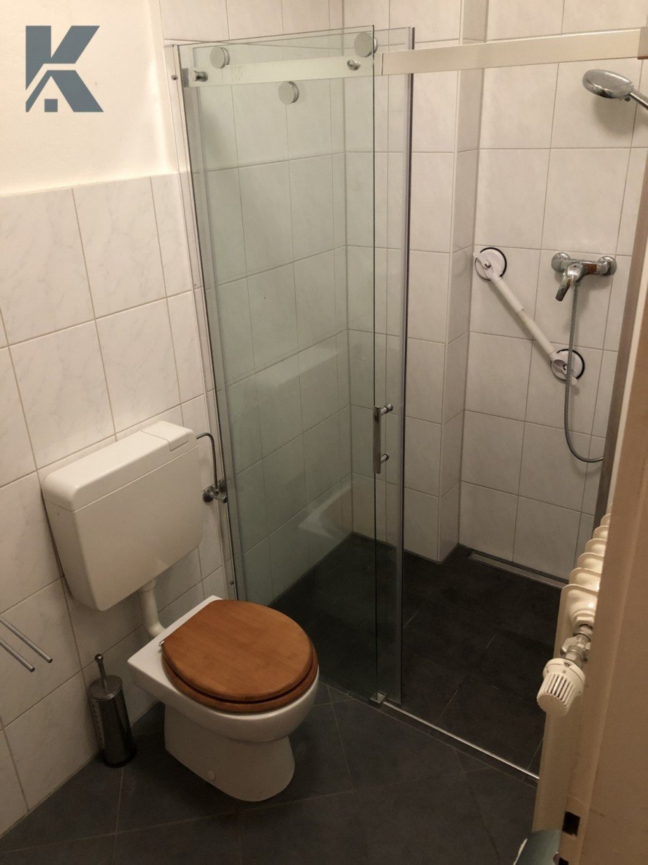 Duschbad EG Einfamilienhaus K�ln / D�nnwald