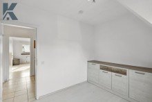 Kind 2 Reihenendhaus mit Dachgeschoss-Loft, Garten und Garage in K�ln-Porz (Grengel)