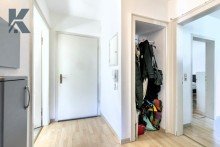 Diele 2. OG Charmante Dachgeschoss-Wohnung in Bestlage von Alt-M�ngersdorf im K�lner Westen