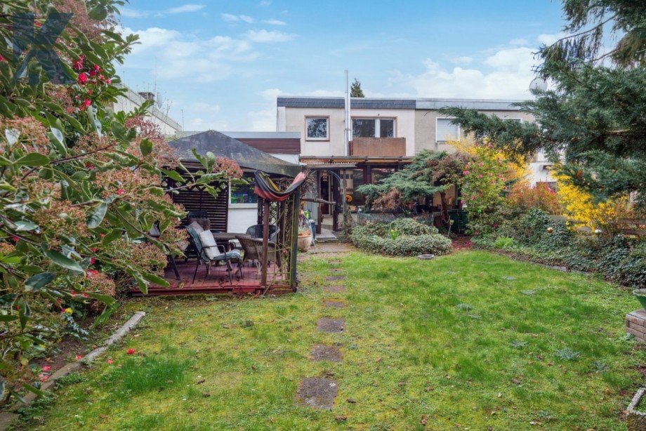Gartenblick Haus Wohngrundst�ck K�ln