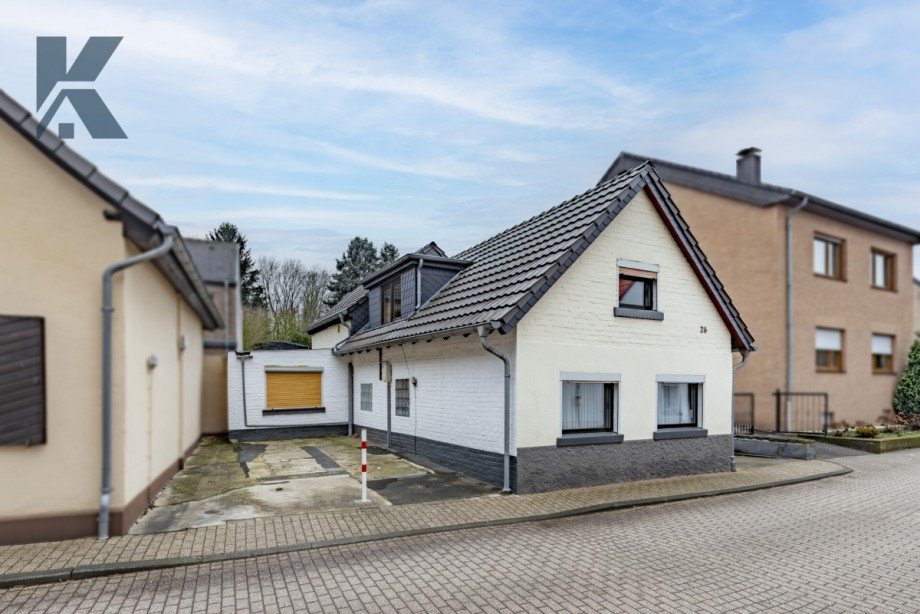 Frontansicht 2 Einfamilienhaus H�rth / Alst�dten