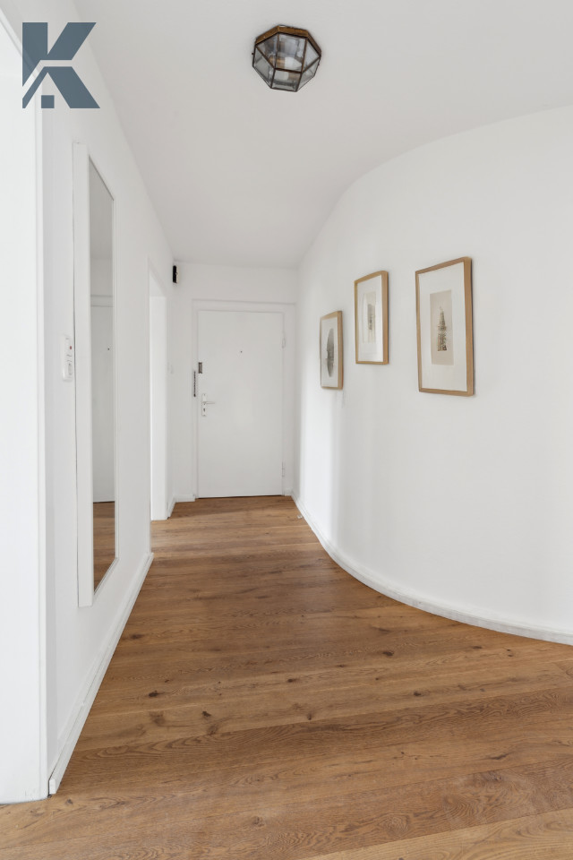 Flurblick Etagenwohnung K�ln / Lindenthal